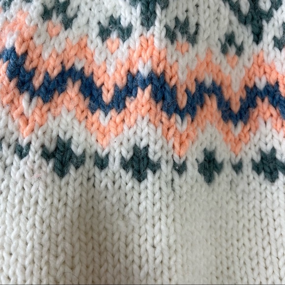 ⭐️SOLD ⭐️Vintage Handmade Fair Isle Knit Wool Sweater - Picture 3 of 5